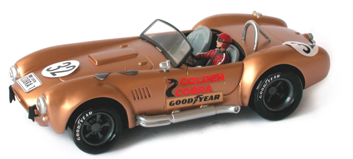 Autorennbahn - Fahrzeug 124 "Golden Cobra" In Gold 2 Autorennbahn - Fahrzeug 124 "Golden Cobra" In Gold – Bild 2