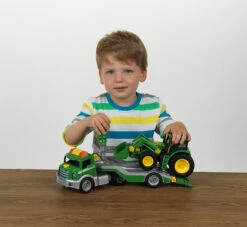 Theo Klein Transporter Mit John Deere Traktor -Kind Verwandt theo klein transporter mit john deere traktor 3